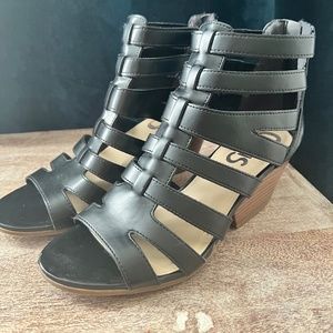 Sam Edelman size 7 wedge/ heeled gladiator sandal black